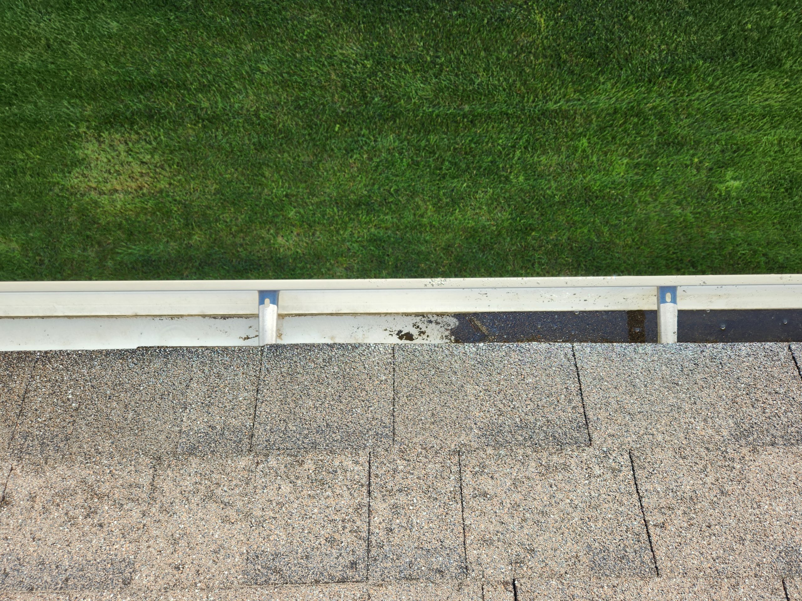 Gutter Cleaning London Ontario